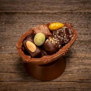 Lyst chokolade p�ske�g med fyld - mini