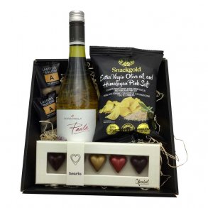 Gavekurv med Hvidvin, Chokolade og S�dt nr. 1